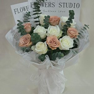Cappuccino & White 11 Roses Bouquet
