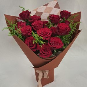 Terracotta Passion 15 Roses Bouquet