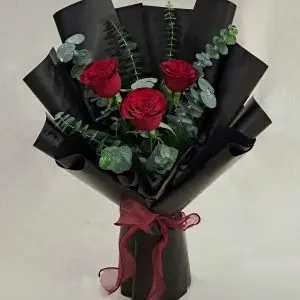 Scarlet Trio 3 Roses Bouquet
