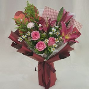D’Lumière Lily and 3 Roses Bouquet