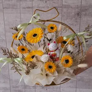 Sunflower Blessings Fortune Cat Soap Flower Hoop